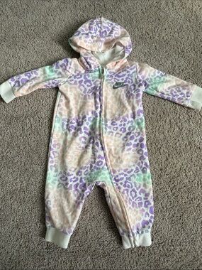 Nike Girls Size 6 Months Rainbow Leopard Print Long Sleeve Hooded One Piece